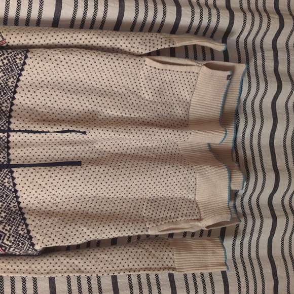 Eddie Bauer Cowl-Neck Fair Isle-Style Sweater - Picture 5 of 6